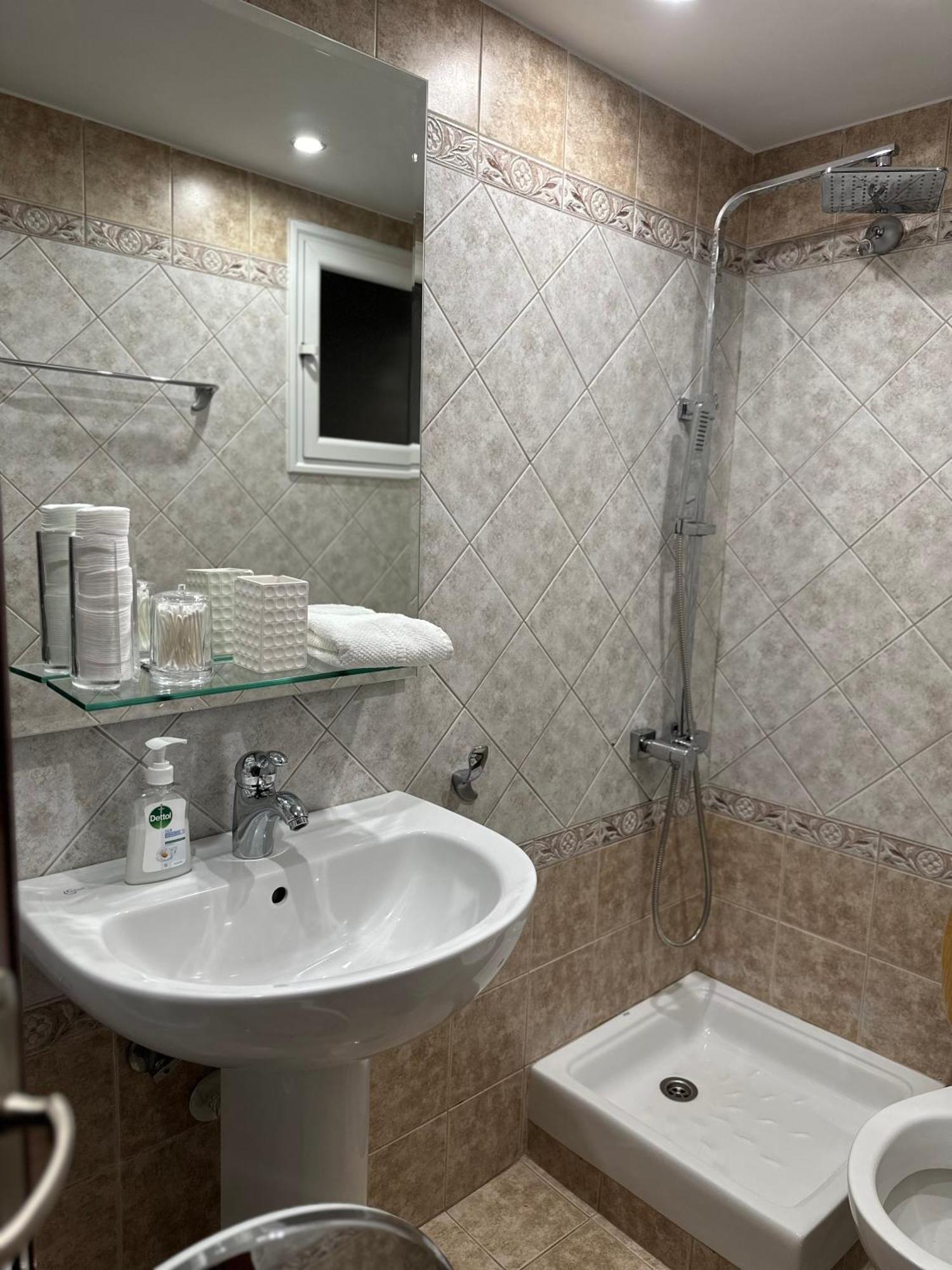 Thessaloniki, Four Seasons House Apartman Kültér fotó